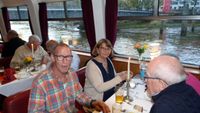 Treffen Sch&uuml;ler und ehemalige Seeleute 2022 auf der Bergedorf